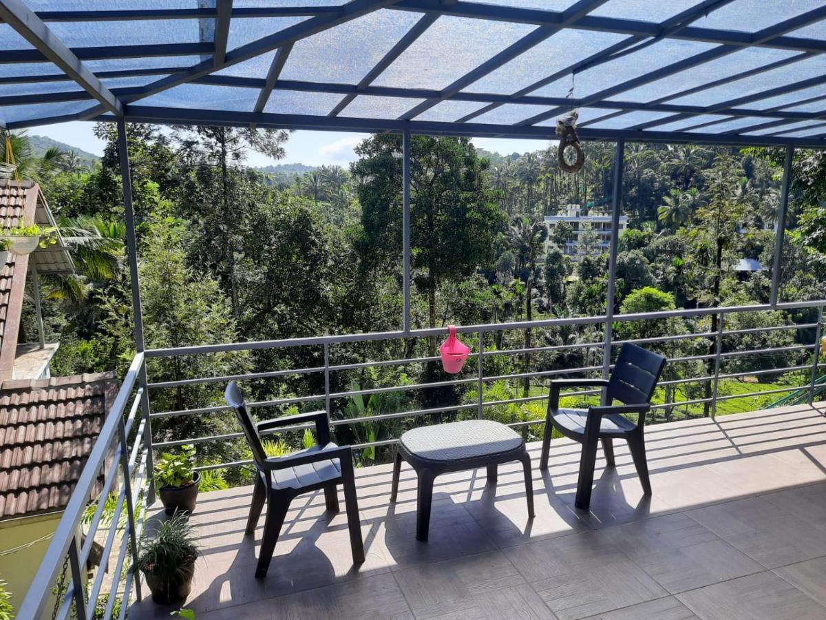 Letstay Vythiri Hill Palace Buitenkant foto
