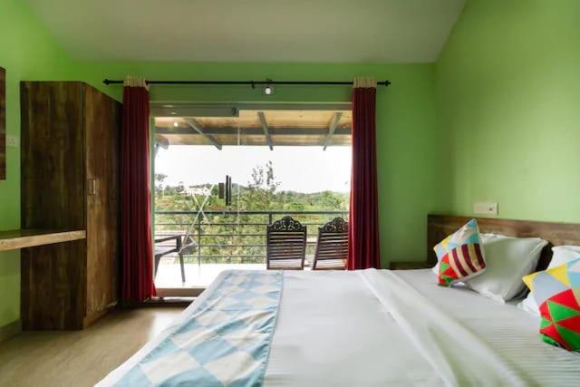 Letstay Vythiri Hill Palace Kamer foto
