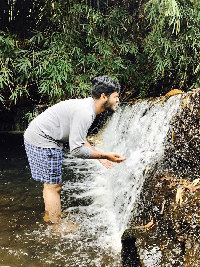 Letstay Vythiri Hill Palace Buitenkant foto