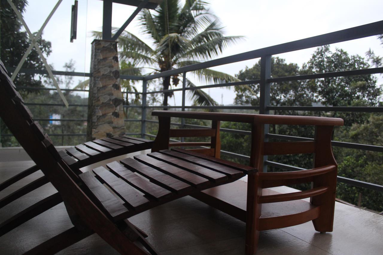 Letstay Vythiri Hill Palace Buitenkant foto